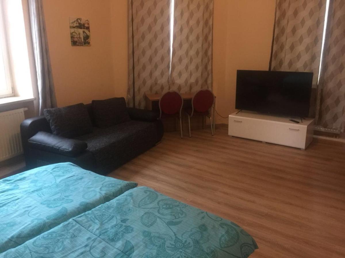 Jujhar'S Gaestehaus Wasserburg am Inn Room photo